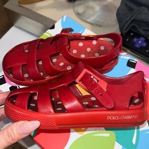 Used Dolce  and Gabbana  toddler shoes. Size 7 authentic.